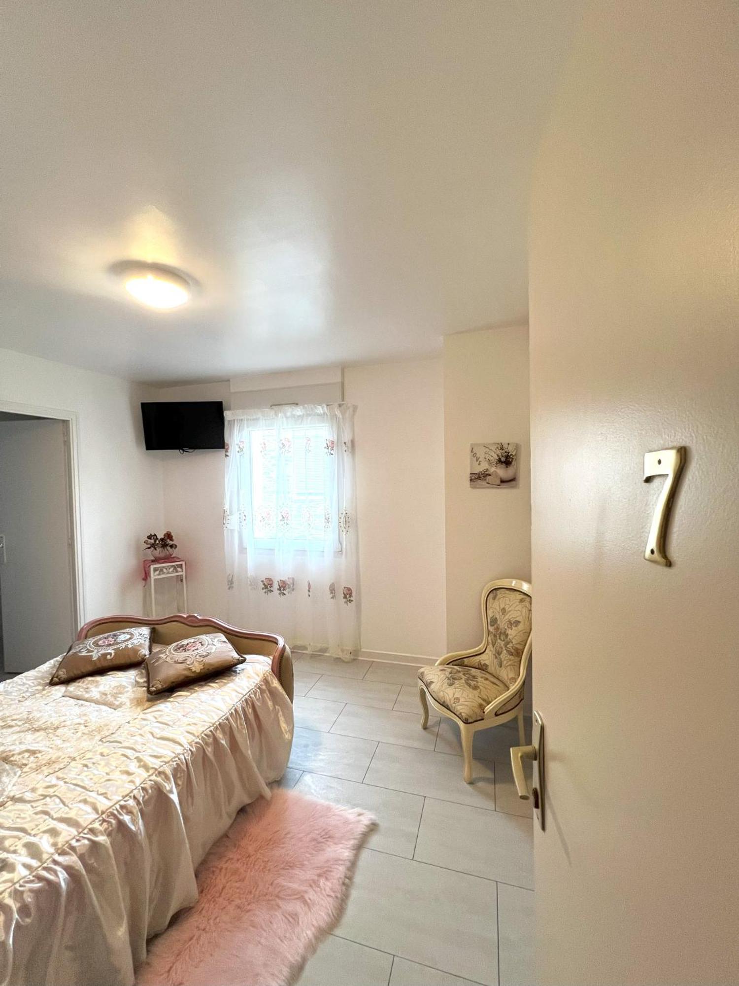 Bed and Breakfast Cap'Tain Cook Caurel  Exterior foto